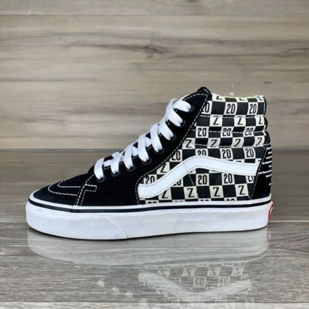 Black/White Z 20 Vans Oldskool Hi top canvas skate shoes size 4 boys